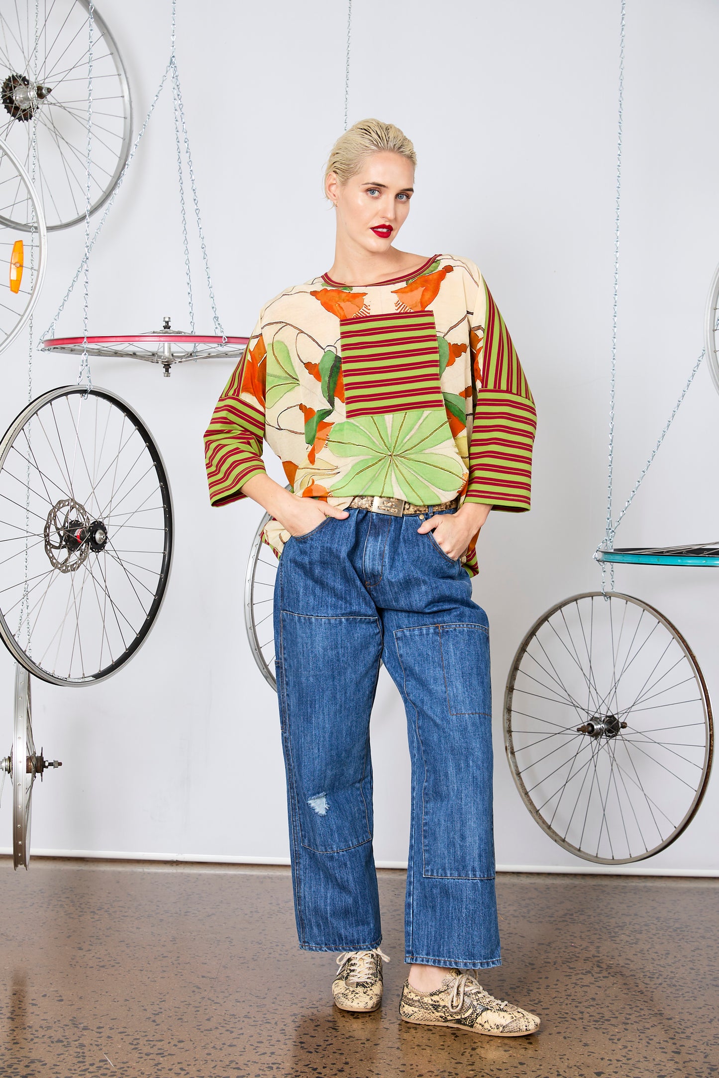 M.A DAINTY DATELINE TOP